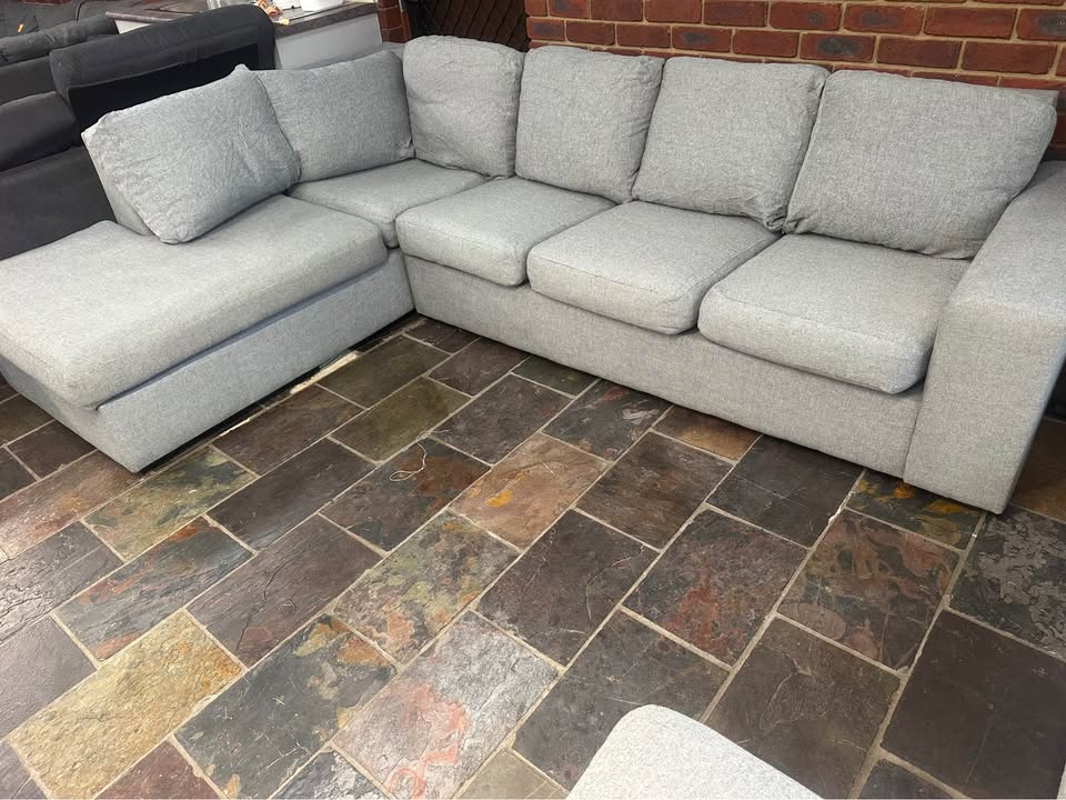 Fantastic Furniture 5-Seater Chaise Lounge photo 3