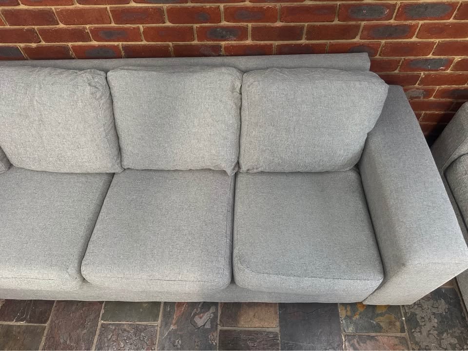 Fantastic Furniture 5-Seater Chaise Lounge photo 5