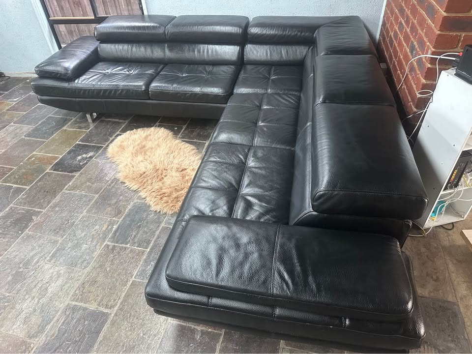 Premium Nick Scali Black Leather Corner Sofa | Adjustable Headrests photo 2