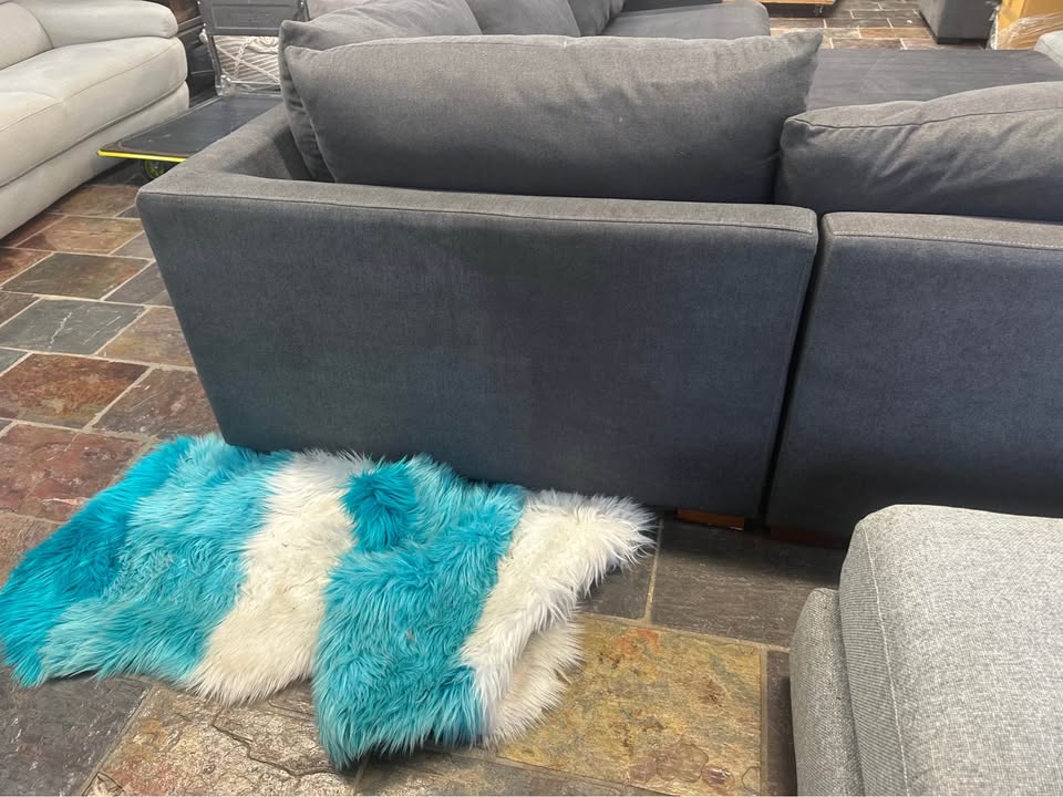 Large Modular Lounge Suite with Ottoman photo 6
