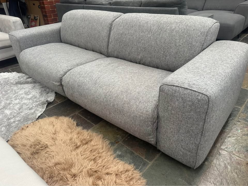 Modern Grey 4-Seater Sofa | Excellent Condition photo 2