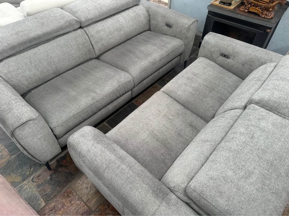 Koala 3+2 Electric Recliner Sofa Set | Less Than 1 Year Old photo 3